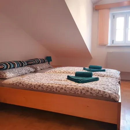 Gostinjska kuća Prima Z 3*